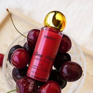 TRULY Beauty: Cherry Baby Luxury Peptide Lip Oil